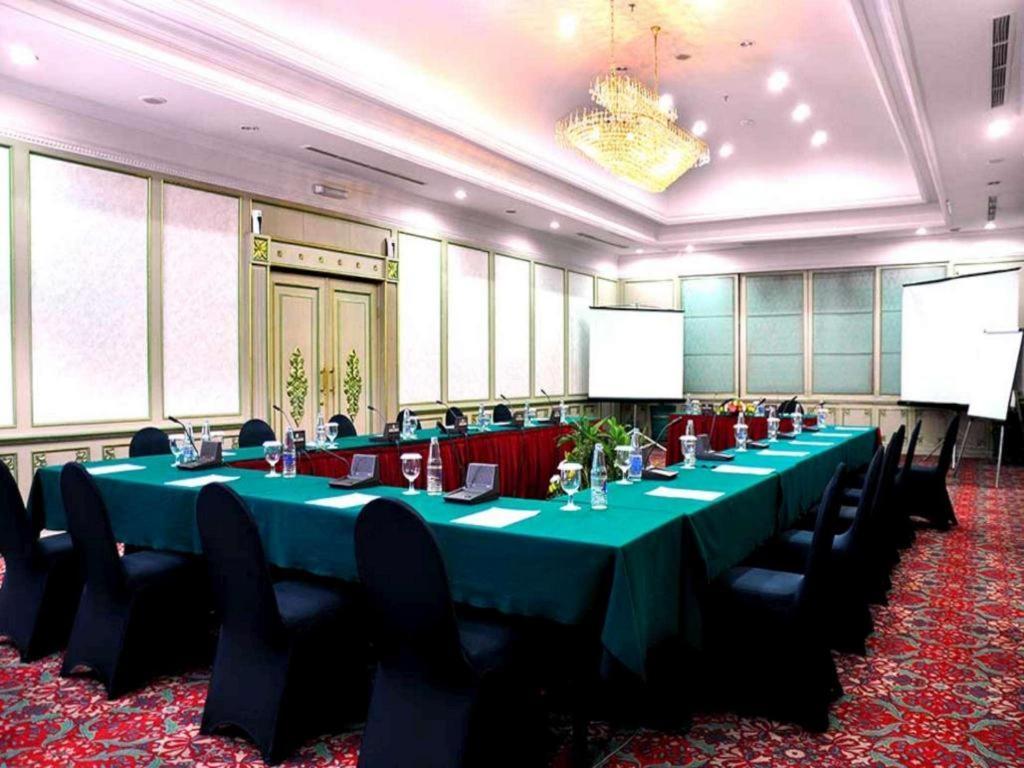 Kartika Chandra Hotel Dżakarta Zewnętrze zdjęcie