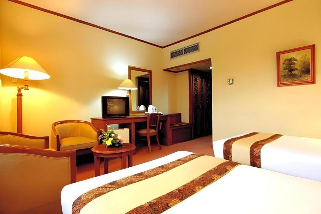 Kartika Chandra Hotel Dżakarta Zewnętrze zdjęcie